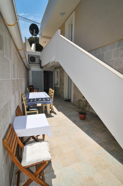 Apartments Zukovac Tivat Exterior foto